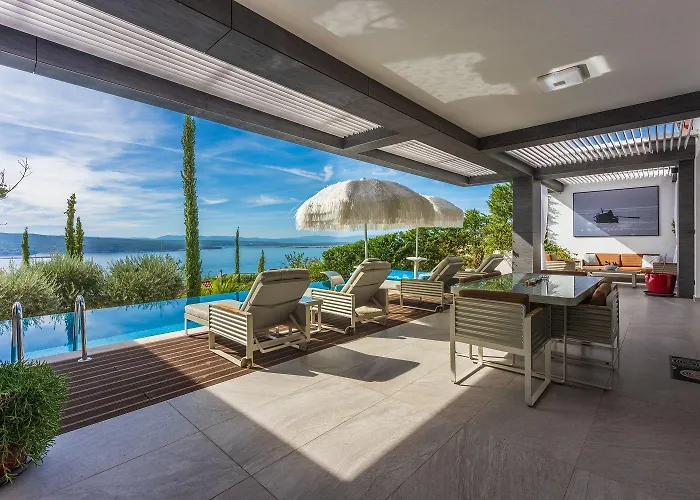 Mit Infinity-pool, Wellnessbereich, 1 Km Zum