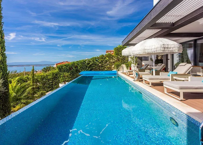 Mit Infinity-pool, Wellnessbereich, 1 Km Zum Crikvenica