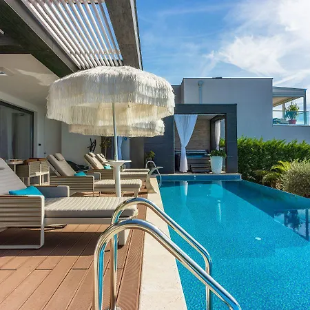 Сasa de vacaciones Mit Infinity-pool, Wellnessbereich, 1 Km Zum *