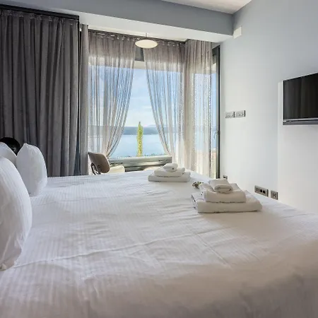 Mit Infinity-pool, Wellnessbereich, 1 Km Zum Crikvenica